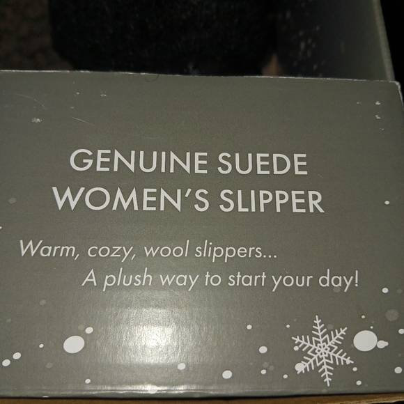 NWT! PAWZ by BEAR PAW SLIPPERS (ONLY have size 6 left) - Picture 10 of 10